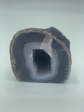 Load image into Gallery viewer, Mini Agate Cave - Purple
