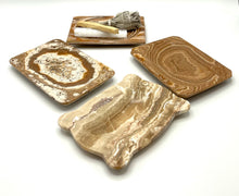 Load image into Gallery viewer, Aragonite Dishes