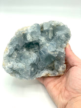 Load image into Gallery viewer, Held Celelstite Cluster