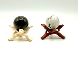 Tripod sphere stands with spheres