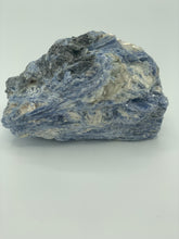 Load image into Gallery viewer, Blue Kyanite Rough