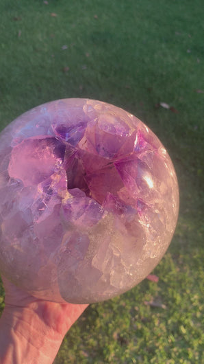 video Amethyst geode