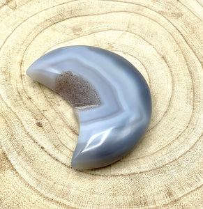 Agate moon polished