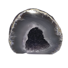 Load image into Gallery viewer, Purple Agate Geode 
