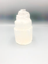Load image into Gallery viewer, Selenite lamp
