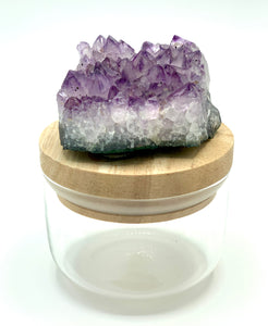 jar with wooden amethyst lid close up
